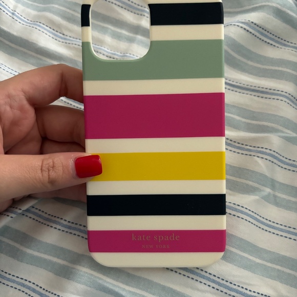 iPhone 12 Pro Cases - Picture 3 of 4